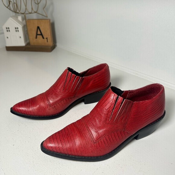 Circle S Shoes - Circle S Women’s 8M Red Lizard Print Western Booties Exotic Style Leather Shoe